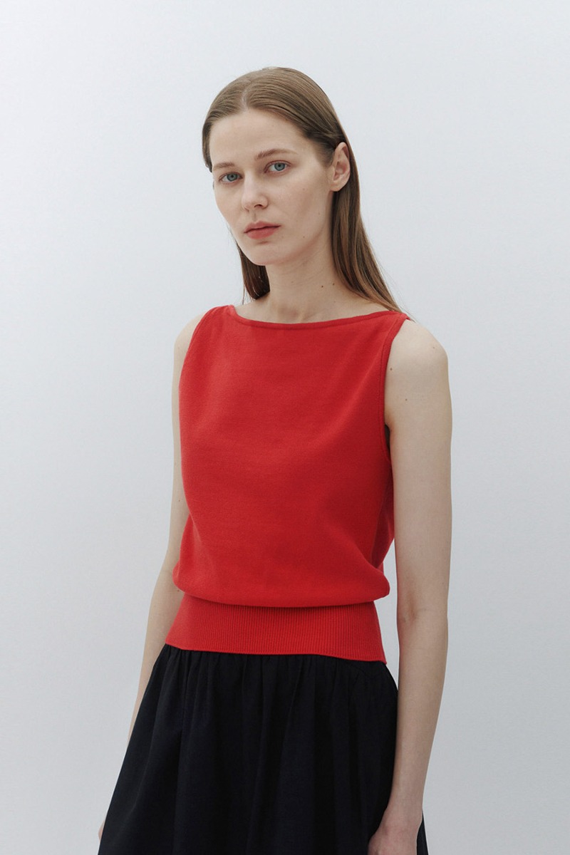 Boat-neck classic sleeveless knit ( Red )